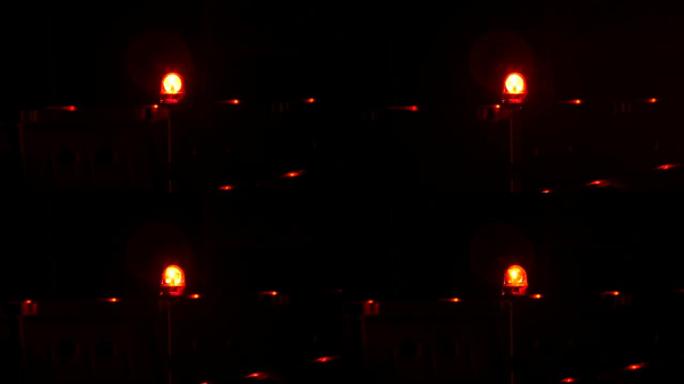道路信号灯闪烁红灯施工