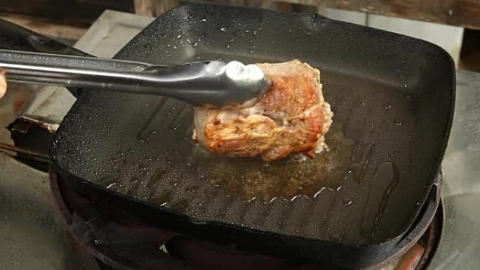 平底锅炒猪肉