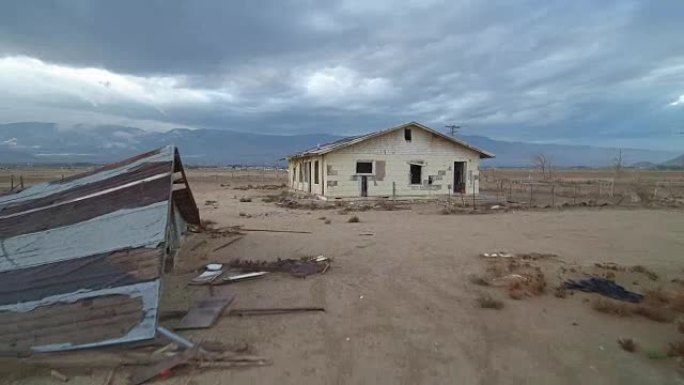 莫哈韦沙漠中的古老废弃建筑
