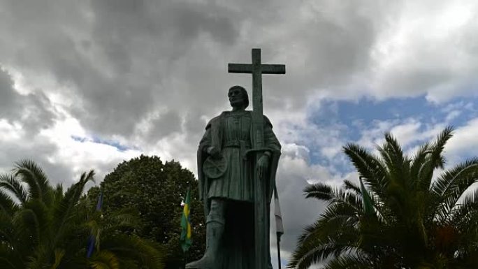 佩德罗·阿尔瓦雷斯·卡布拉尔雕像的时间推移，1500年，航海家在他的家乡贝尔蒙特发现了巴西的土地