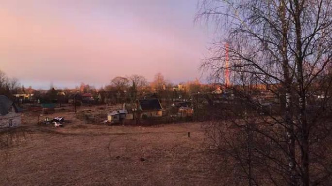 Begunitsy俄罗斯村庄的彩虹延时视频