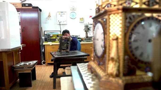 钟表修复 手艺人 传统文化