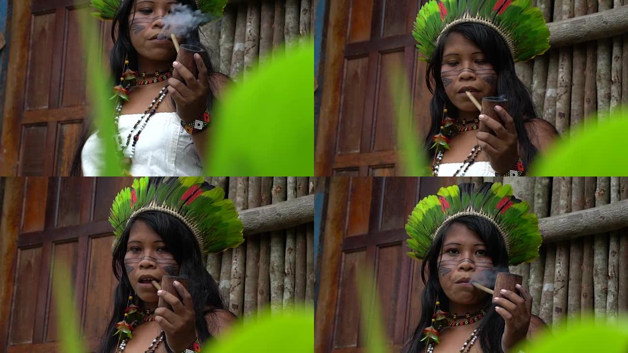 巴西的土著妇女吸烟管道