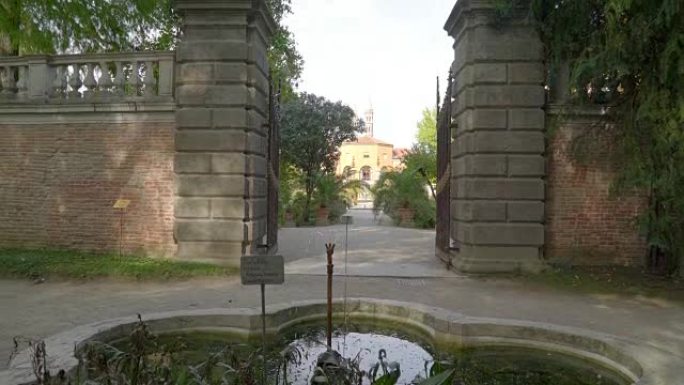 植物园敞开的大门