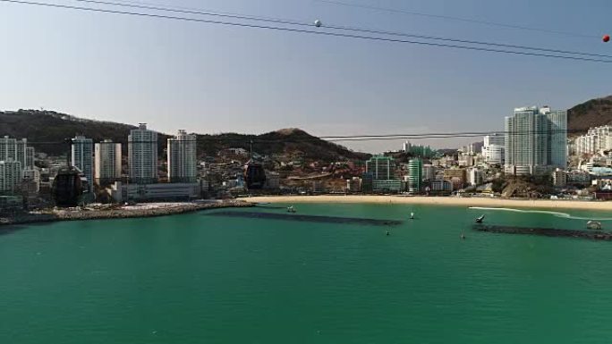 韩国松岛远洋缆车经过釜山松岛海滩