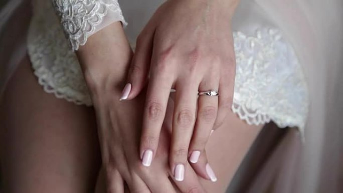 新娘美丽精致的手