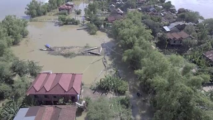 无人机射击: 倾斜最严重的洪水肆虐东南亚，淹没了农村地区的村庄