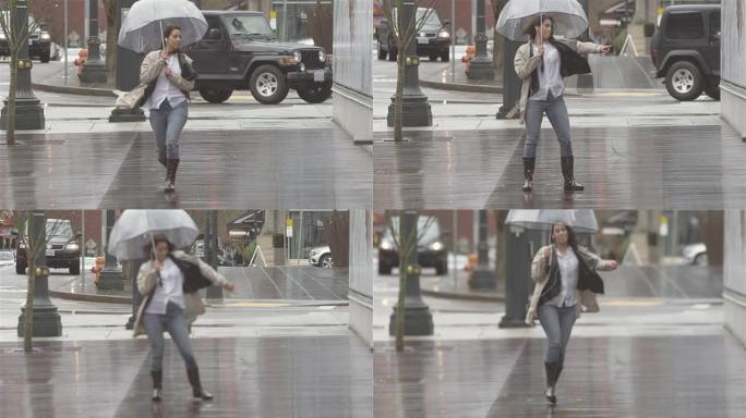 年轻美丽的拉丁女子在城市里一边听音乐一边打着伞跳舞
