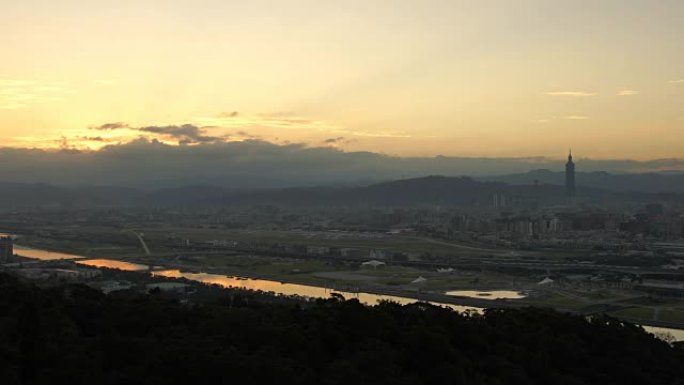 黎明时分台北城美景