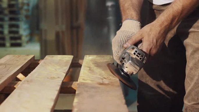 木工人用角磨机平滑木条结构