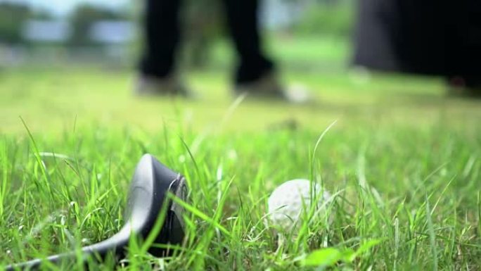 在高尔夫球场割草: 慢动作