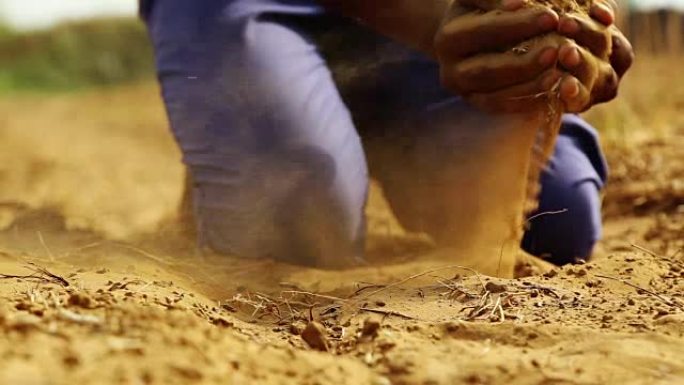 人手中的沙子