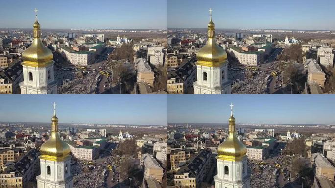 从FullHD的无人机到Sofiyivska广场的圣索菲亚大教堂的全景视频，鸟瞰图，离开了乌克兰基辅
