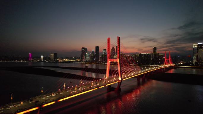 固定镜头-实拍南昌夜景江景八一桥车流