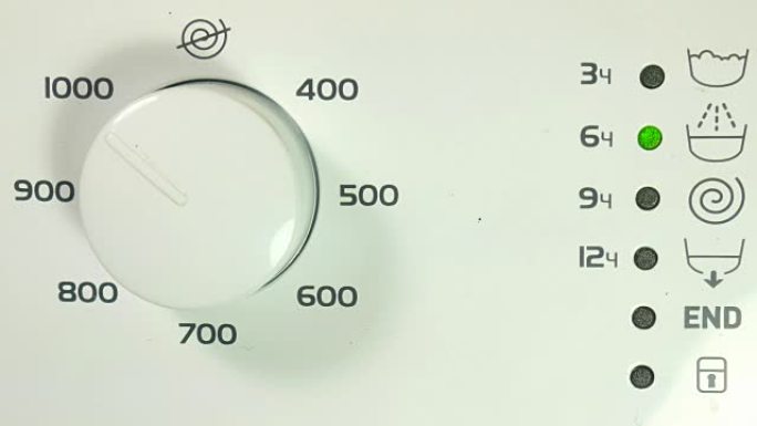 洗衣机的操作指示器，擦除和旋转。