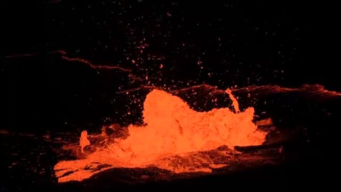 埃塞俄比亚Erta Ale火山的冒泡熔岩湖