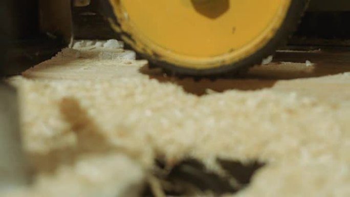 木材厂的板材磨浆机纺纱轮