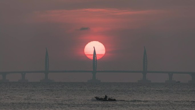 港珠澳大桥海豚塔日出