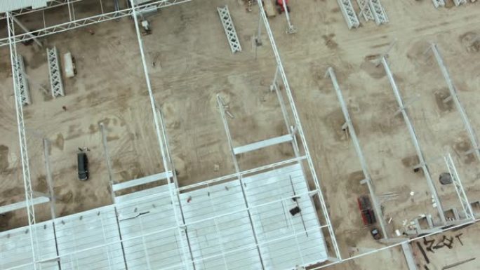 大型仓库建筑的无人机飞行视图