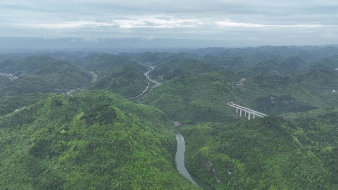 航拍凉城利川龙船水乡