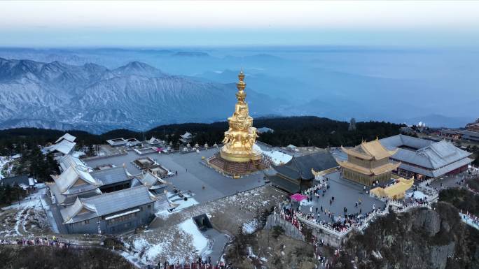 峨眉山金顶航拍