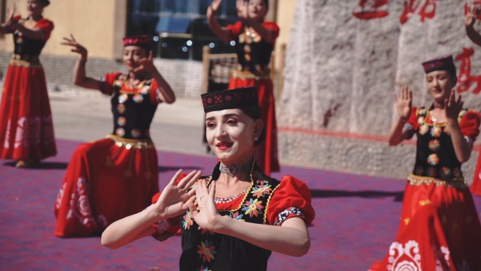 新疆民族舞蹈人文唯美短片4K