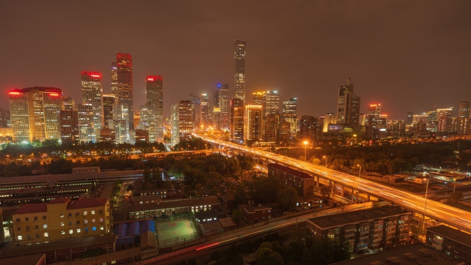 北京中国尊与高铁同框 日景夜景