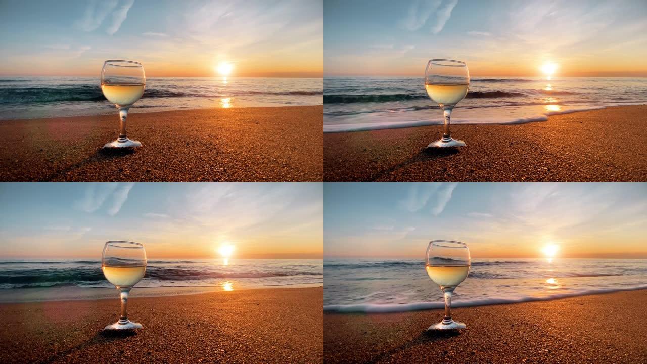 日落时，在美丽的海滩和波浪海上喝杯白葡萄酒。暑假背景