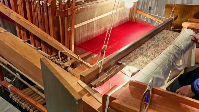 蜀绣传统织布技术