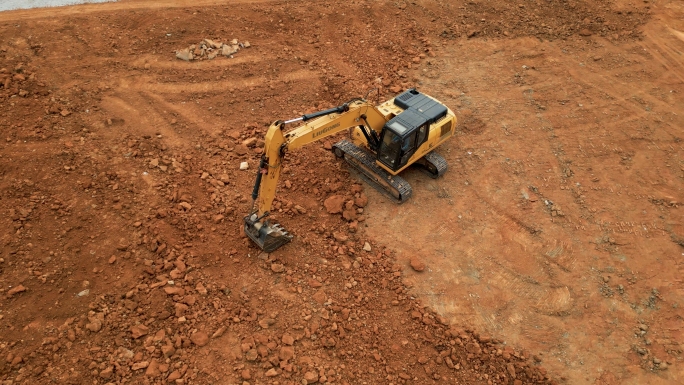 挖掘机施工泥土工程建设机械制造工地航拍