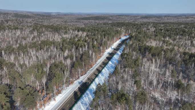 原创 黑龙江大兴安岭雪原森林公路航拍景观