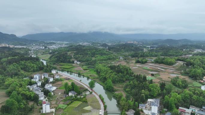 航拍凉城利川龙船水乡