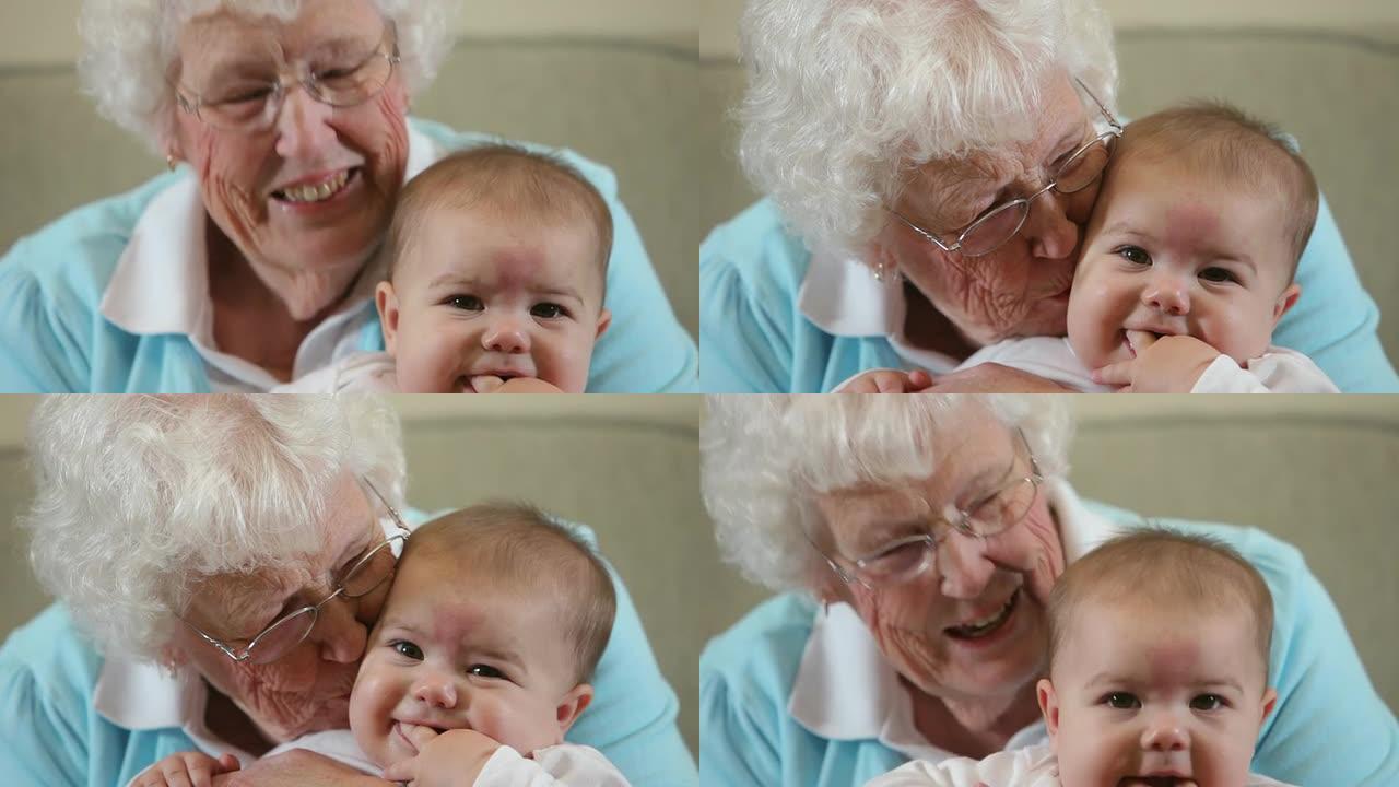 年迈的曾祖母带着婴儿