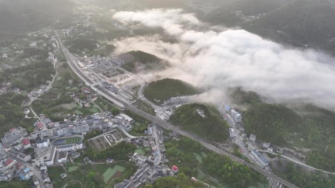 武陵大山建始高坪晨曦云海