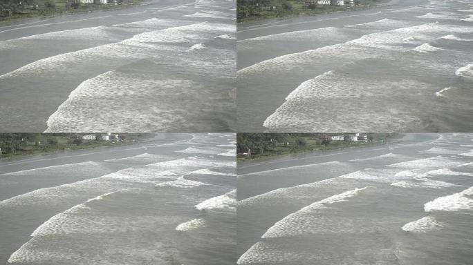 海浪撞击海滩股票视频的鸟瞰图