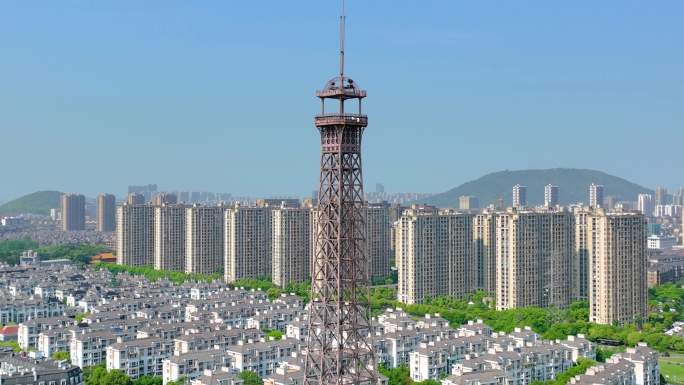 杭州城市郊区临平区小埃菲尔铁塔巴黎铁塔高