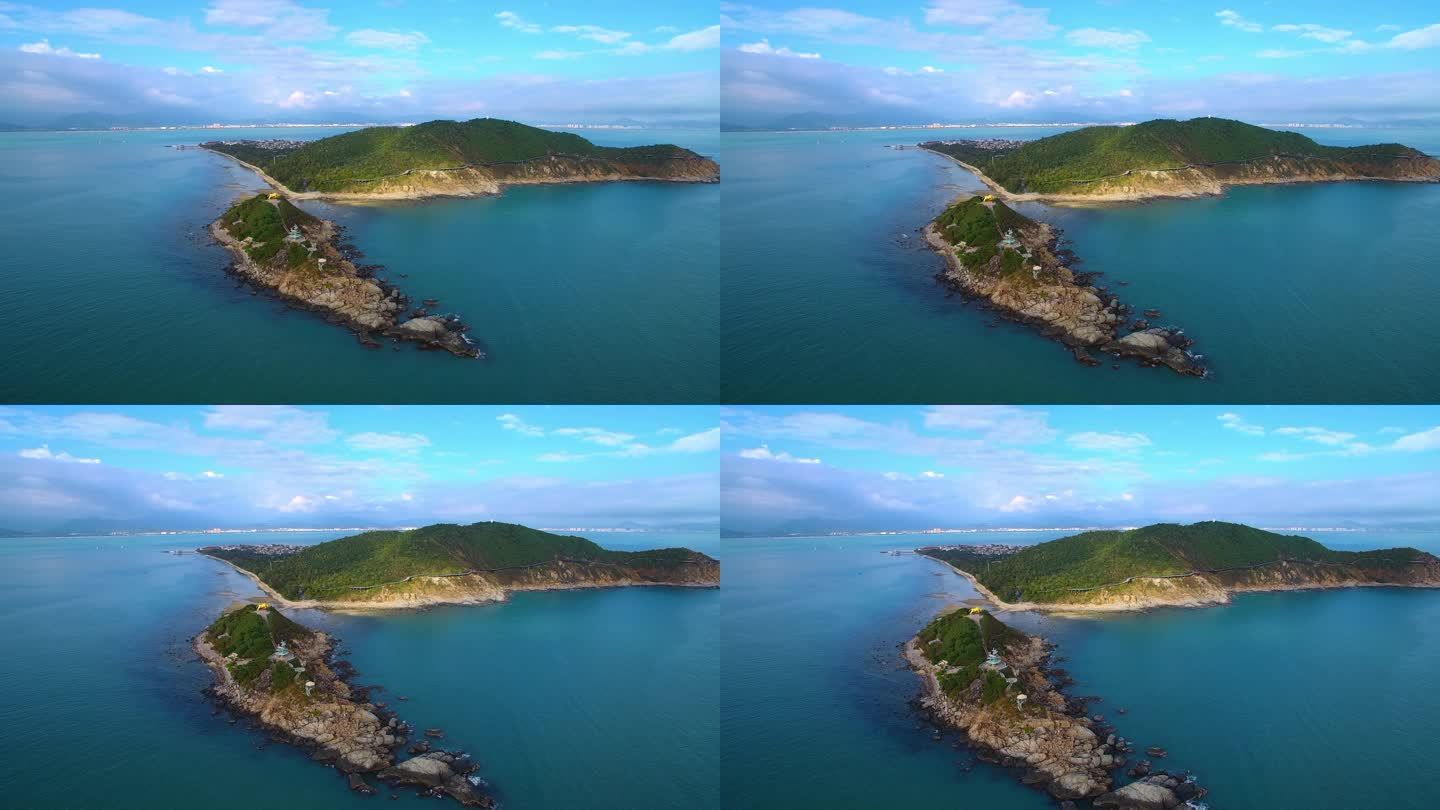 三亚原生态海岛航拍蓝色大海与海岛天空