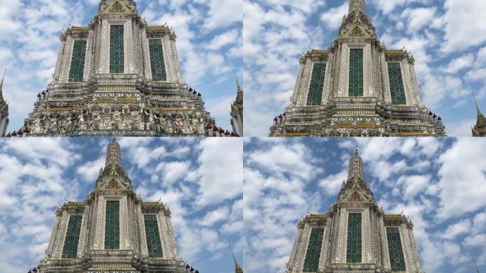 泰国首都的名片是佛教寺庙Wat Arun，黎明寺，它位于湄南河岸边