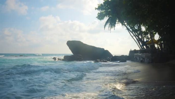 斯里兰卡Unawatuna的青蛙岩。