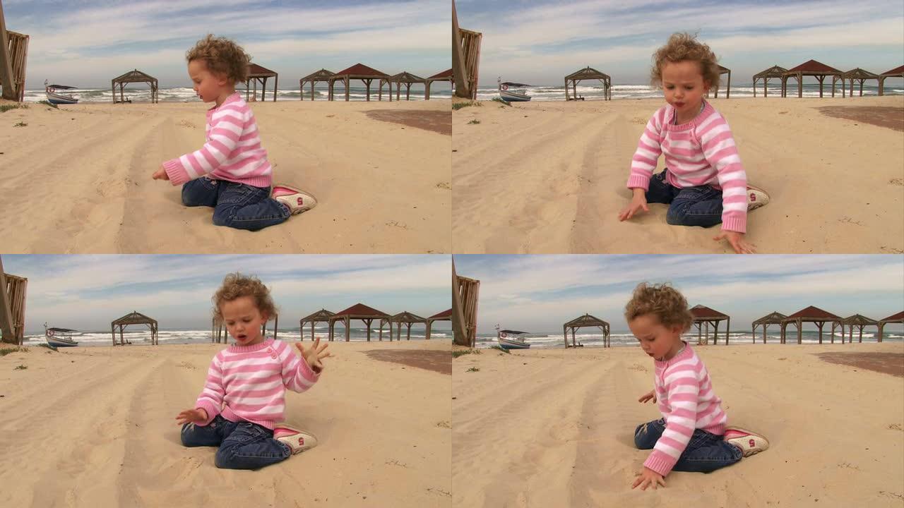 玩海滩的女孩