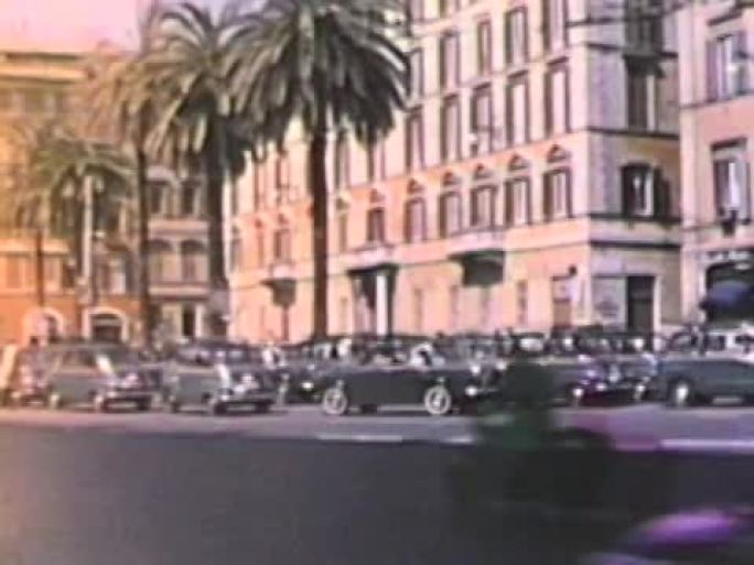 意大利街头场景-来自20世纪50年代电影