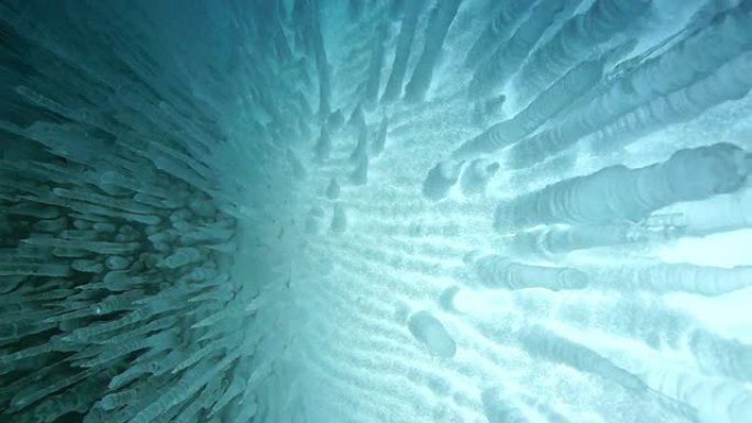 洞穴冰柱