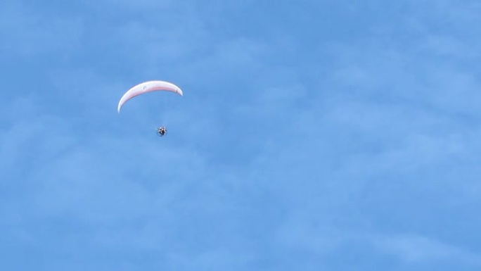 测试滑翔伞