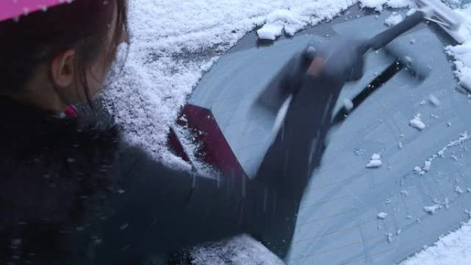 冬季驾驶-清除汽车上的积雪