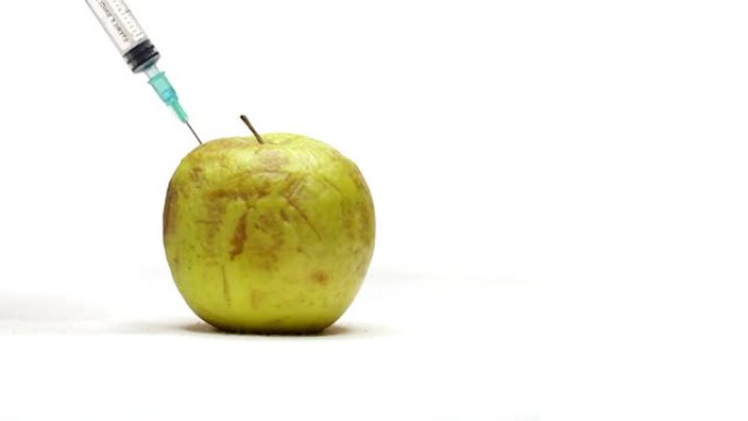 基因改造注射器苹果转基因食品有害水果农业