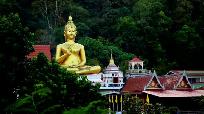 泰国普吉岛考让寺宗教大佛像