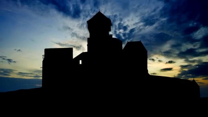 斯洛伐克特伦新城堡蓝色日落
