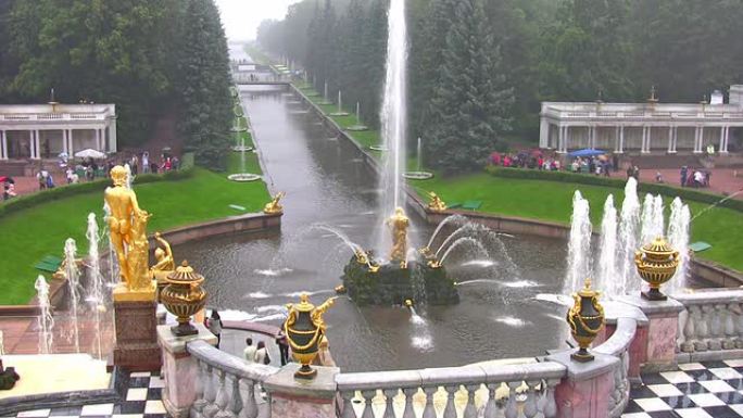 参孙和狮子喷泉，彼得霍夫，俄罗斯