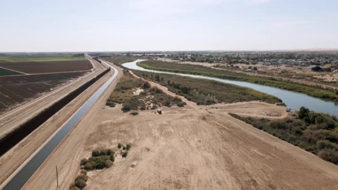 阿尔戈多内斯和尤马之间的边境墙遭到了环保组织的反对，他们认为这损害了野生动物和科罗拉多河的自然流动