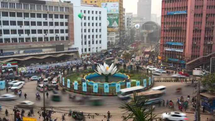 孟加拉国首都和最大城市达卡的Motijheel金融区交通延时视图，放大